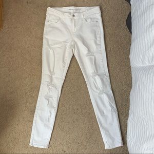 White OldNavy Rockstar jeans